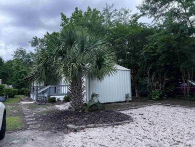 Welcome to the Beachlife on a scenic lakefront lot in small on Indian Wells Golf Course in South Carolina - for sale on GolfHomes.com, golf home, golf lot