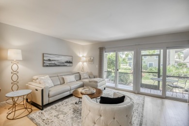 GORGEOUS IN RIVERBEND! Welcome to this terrific townhome with on Riverbend Golf Club in Florida - for sale on GolfHomes.com, golf home, golf lot