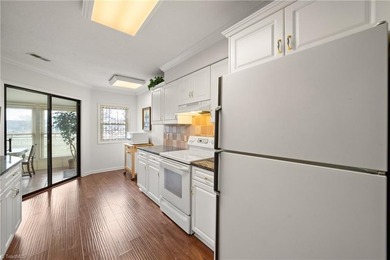 Located in the highly desirable Bermuda Run Fairway Villas on Bermuda Run Country Club in North Carolina - for sale on GolfHomes.com, golf home, golf lot