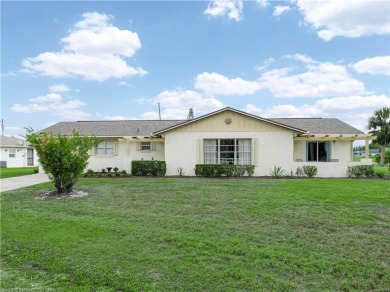 Charming 2-Bedroom, 2.5-Bathroom Home in Prime Location - A on Golf Hammock Country Club in Florida - for sale on GolfHomes.com, golf home, golf lot