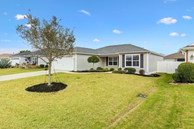 Welcome to this meticulously maintained 3-bedroom, 2-bathroom on Bella Glade Country Club - Lake County in Florida - for sale on GolfHomes.com, golf home, golf lot