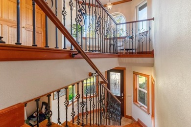 MOUNT SHASTA LUXURY LIVING ON THE 9TH HOLE. This 5,204 SF custom on Mount Shasta Resort in California - for sale on GolfHomes.com, golf home, golf lot