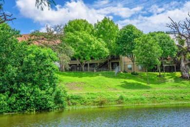 This 3 bedroom 3 bath townhome is perfectly situated right on on Riverhill Country Club in Texas - for sale on GolfHomes.com, golf home, golf lot