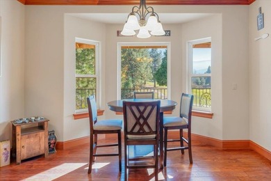 MOUNT SHASTA LUXURY LIVING ON THE 9TH HOLE. This 5,204 SF custom on Mount Shasta Resort in California - for sale on GolfHomes.com, golf home, golf lot