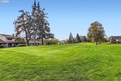 (OPEN HOUSE SATURDAY (11/2) 1:00-3:00) Fabulous South facing on Summerfield Golf and Country Club in Oregon - for sale on GolfHomes.com, golf home, golf lot