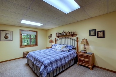You will love coming home to this attractive and comfortable on Sapphire National Golf Club in North Carolina - for sale on GolfHomes.com, golf home, golf lot