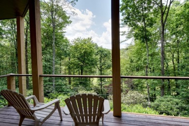 You will love coming home to this attractive and comfortable on Sapphire National Golf Club in North Carolina - for sale on GolfHomes.com, golf home, golf lot