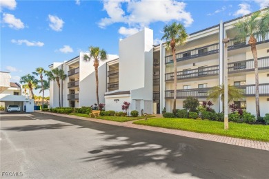 SELLER WILL PAY THE ONE TIME CAPITAL CONTRIBUTION OF $20,000 AT on The Landings Yacht, Golf and Tennis Club in Florida - for sale on GolfHomes.com, golf home, golf lot
