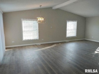 Come home to this completely updated 3 bedroom, 2 full bath on Oak Run Golf Course in Illinois - for sale on GolfHomes.com, golf home, golf lot