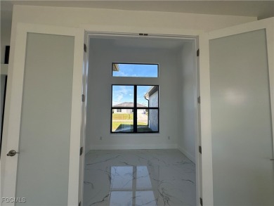 Amazing location! Home features 3 bedrooms, 3 full bathrooms, 2 on Copperhead Golf Club in Florida - for sale on GolfHomes.com, golf home, golf lot
