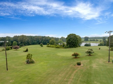 The Par 3 West Golf Course. 22.82 Acres, Pro Shop, Home, Shop on Par 3 West in South Carolina - for sale on GolfHomes.com, golf home, golf lot