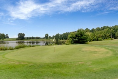 The Par 3 West Golf Course. 22.82 Acres, Pro Shop, Home, Shop on Par 3 West in South Carolina - for sale on GolfHomes.com, golf home, golf lot