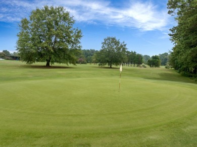 The Par 3 West Golf Course. 22.82 Acres, Pro Shop, Home, Shop on Par 3 West in South Carolina - for sale on GolfHomes.com, golf home, golf lot