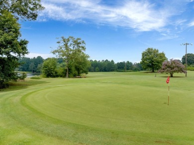 The Par 3 West Golf Course. 22.82 Acres, Pro Shop, Home, Shop on Par 3 West in South Carolina - for sale on GolfHomes.com, golf home, golf lot