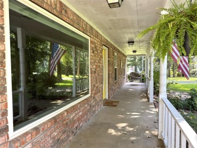 Wonderful Move in ready 3BD-2BA-2LA home on 3 lots (one fee!) on Holly Lake Ranch Golf Club in Texas - for sale on GolfHomes.com, golf home, golf lot