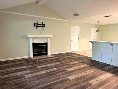 Wonderful Move in ready 3BD-2BA-2LA home on 3 lots (one fee!) on Holly Lake Ranch Golf Club in Texas - for sale on GolfHomes.com, golf home, golf lot