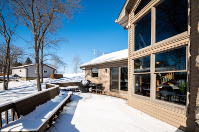 Exceptional 4 BD, 4 BA Where You Can Experience Best of Lake Life on Oak Run Golf Course in Illinois - for sale on GolfHomes.com, golf home, golf lot