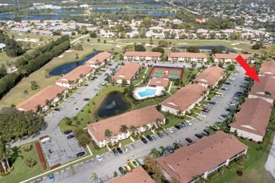 Attention Golfers!  This wonderful ground floor two bedroom two on The Golf Club of Jupiter in Florida - for sale on GolfHomes.com, golf home, golf lot