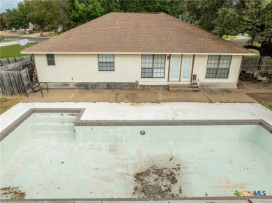 Welcome to this stunning 3-bedroom, 3-full-bathroom home located on Hidden Falls Golf Club in Texas - for sale on GolfHomes.com, golf home, golf lot