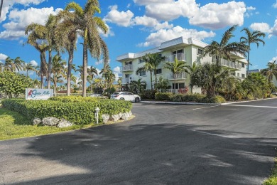 Paradise found in Key Colony Beach with weekly rentals allowed! on Key Colony Beach Golf Course in Florida - for sale on GolfHomes.com, golf home, golf lot
