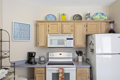 An inviting, fully furnished, 2 bedroom 2 bathroom condo is now on Sea Trail Golf Resort in North Carolina - for sale on GolfHomes.com, golf home, golf lot