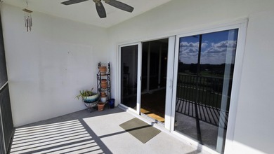 This is your chance to own a spacious 1 bedroom, 1.5 bathroom on Palm-Aire Country Club and Resort - Palms in Florida - for sale on GolfHomes.com, golf home, golf lot
