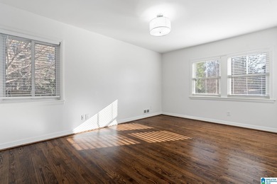 NEW LOOK--completely updated from top to bottom! This charming on Vestavia Golf and Country Club in Alabama - for sale on GolfHomes.com, golf home, golf lot