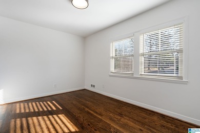 NEW LOOK--completely updated from top to bottom! This charming on Vestavia Golf and Country Club in Alabama - for sale on GolfHomes.com, golf home, golf lot