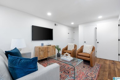 NEW LOOK--completely updated from top to bottom! This charming on Vestavia Golf and Country Club in Alabama - for sale on GolfHomes.com, golf home, golf lot