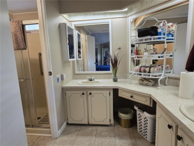 ZELLWOOD STATION BEAUTIFUL GOLF COURSE VIEW This 2-bedroom 2 on Zellwood Station Country Club in Florida - for sale on GolfHomes.com, golf home, golf lot