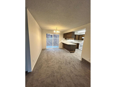 Latah Creelk golf course community condo. 1440sqft 2 story unit on Hangman Valley Golf Course in Washington - for sale on GolfHomes.com, golf home, golf lot