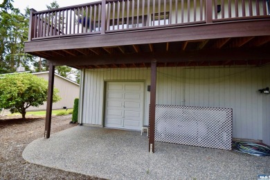 Stunning, contemporary house in Sunland, on premier lot with on SunLand Golf and Country Club in Washington - for sale on GolfHomes.com, golf home, golf lot