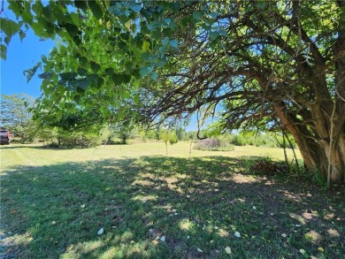 Discover Linn Valley Lakes, a vibrant community with endless on Linn Valley Lakes - Deer Trace Golf Course in Kansas - for sale on GolfHomes.com, golf home, golf lot