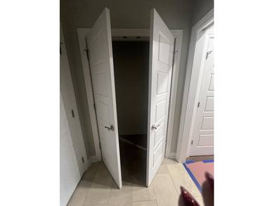 Are you thinking of making the move to Berry Hill? MOVE IN on Juniper Hills Golf Course in Kentucky - for sale on GolfHomes.com, golf home, golf lot