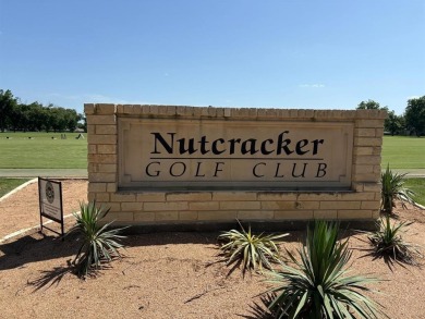 Seller is really motivated to sell fast , Located in the heart on Pecan Plantation Country Club in Texas - for sale on GolfHomes.com, golf home, golf lot