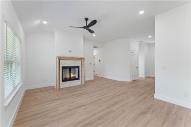 Come see this fantastic new construction home with a one year on Bella Vista Country Club - Kingswood in Arkansas - for sale on GolfHomes.com, golf home, golf lot
