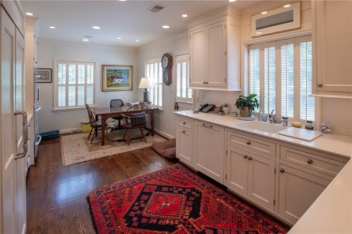 Beautiful all-brick colonial perfectly situated overlooking Hole on Mission Hills Country Club in Kansas - for sale on GolfHomes.com, golf home, golf lot