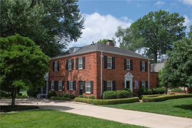 Beautiful all-brick colonial perfectly situated overlooking Hole on Mission Hills Country Club in Kansas - for sale on GolfHomes.com, golf home, golf lot
