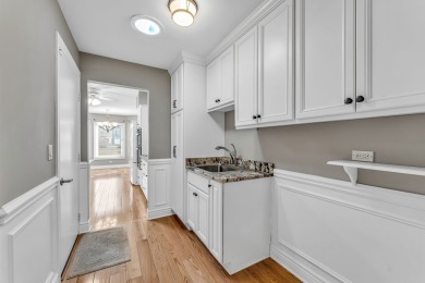 This beautifully remodeled ranch townhome offers the perfect on Crystal Tree Golf and Country Club in Illinois - for sale on GolfHomes.com, golf home, golf lot