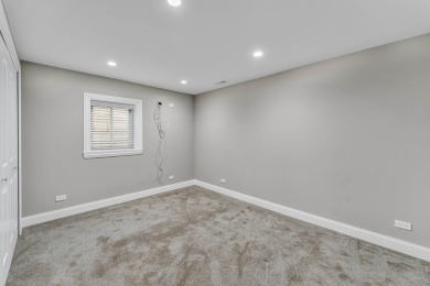 This beautifully remodeled ranch townhome offers the perfect on Crystal Tree Golf and Country Club in Illinois - for sale on GolfHomes.com, golf home, golf lot