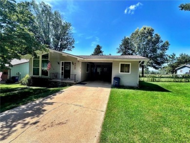 REFRESHED INTERIOR...LAKE COMMUNITY....CLOSE TO GOLF COURSE! on Diamond Hills Country Club in Arkansas - for sale on GolfHomes.com, golf home, golf lot