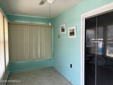 55+Community in Crestwood Village One. This two bedroom front on Keswick Village Golf Course in New Jersey - for sale on GolfHomes.com, golf home, golf lot