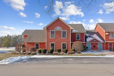 Impeccably maintained 2 bedroom second floor condo in Country on Augusta Country Club in Maine - for sale on GolfHomes.com, golf home, golf lot