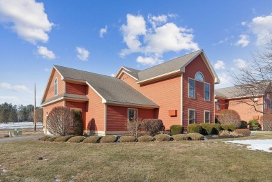 Impeccably maintained 2 bedroom second floor condo in Country on Augusta Country Club in Maine - for sale on GolfHomes.com, golf home, golf lot