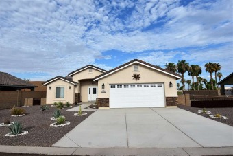Move in ready, Golf Course View lot, w/tile throughout 3 Bedroom on The Links At Coyote Wash in Arizona - for sale on GolfHomes.com, golf home, golf lot