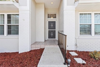 Corner Lot - Oakwood Village Home - 3 Bed, 2 Bath, 2 Car Garage on Twisted Oaks Golf Club in Florida - for sale on GolfHomes.com, golf home, golf lot