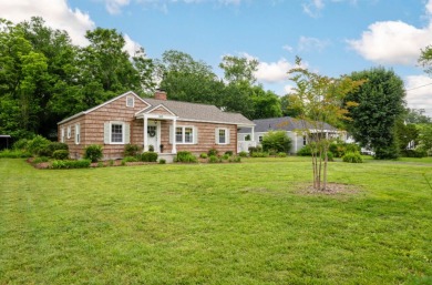 Step into the relaxed elegance of this beautifully refreshed on Brown Acres Golf Club in Tennessee - for sale on GolfHomes.com, golf home, golf lot