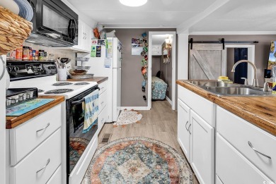 Charming 3 Bedroom, 2 Bath Bungalow in Ocean Lakes - Coastal on Prestwick Country Club in South Carolina - for sale on GolfHomes.com, golf home, golf lot