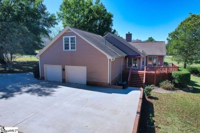 Welcome to this beautifully updated home in Hunter's Creek on Hunters Creek Golf and Country Club  in South Carolina - for sale on GolfHomes.com, golf home, golf lot