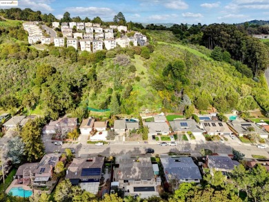 Located in Oakland's Sequoyah Heights neighborhood, this on Sequoyah Country Club in California - for sale on GolfHomes.com, golf home, golf lot